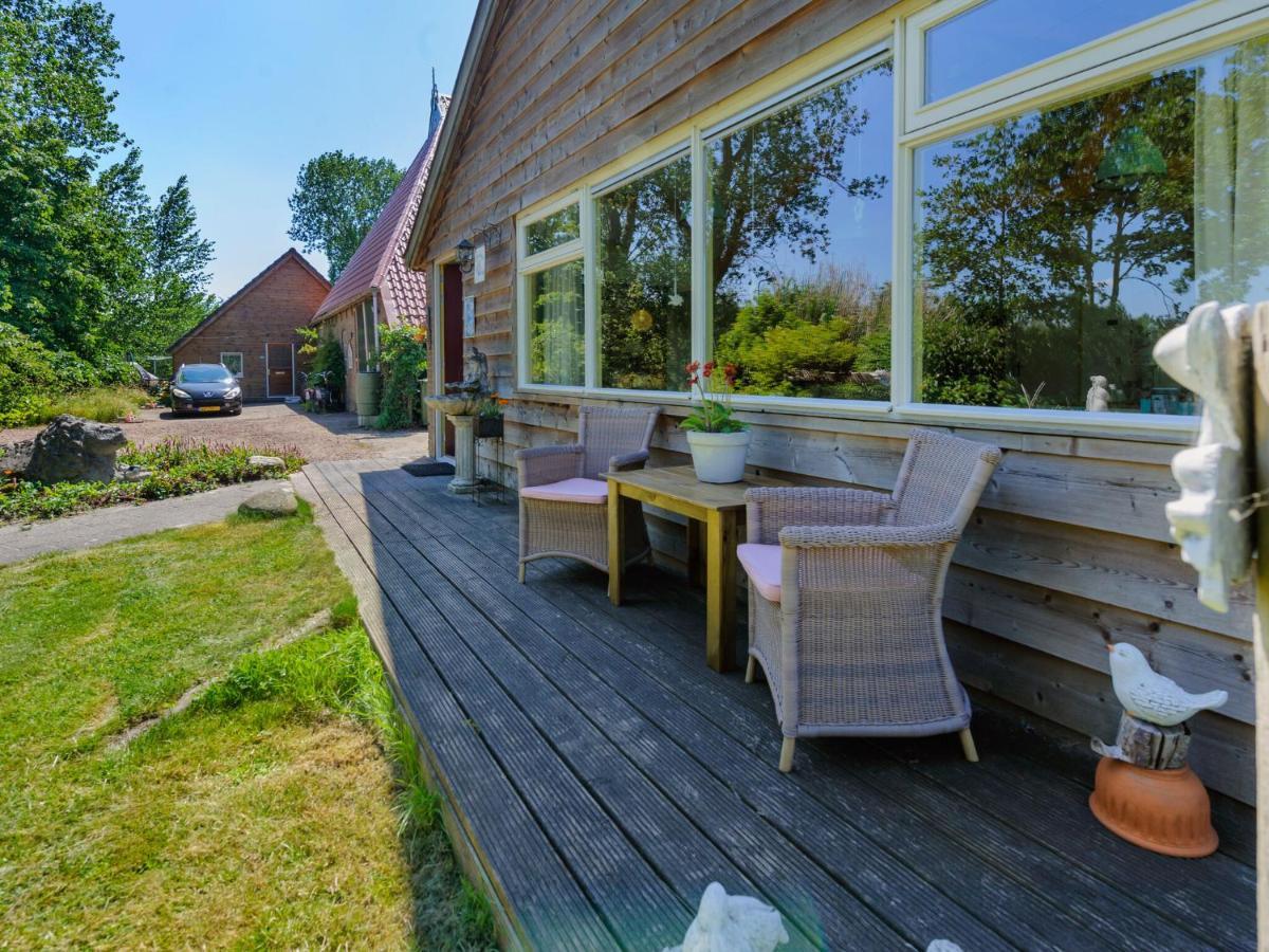 Hoogzand Enticing Holiday Home In Eastermar Near Burgumer Mar Lake מראה חיצוני תמונה