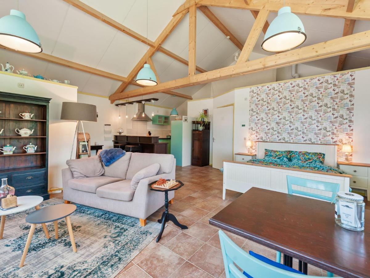 Hoogzand Enticing Holiday Home In Eastermar Near Burgumer Mar Lake מראה חיצוני תמונה