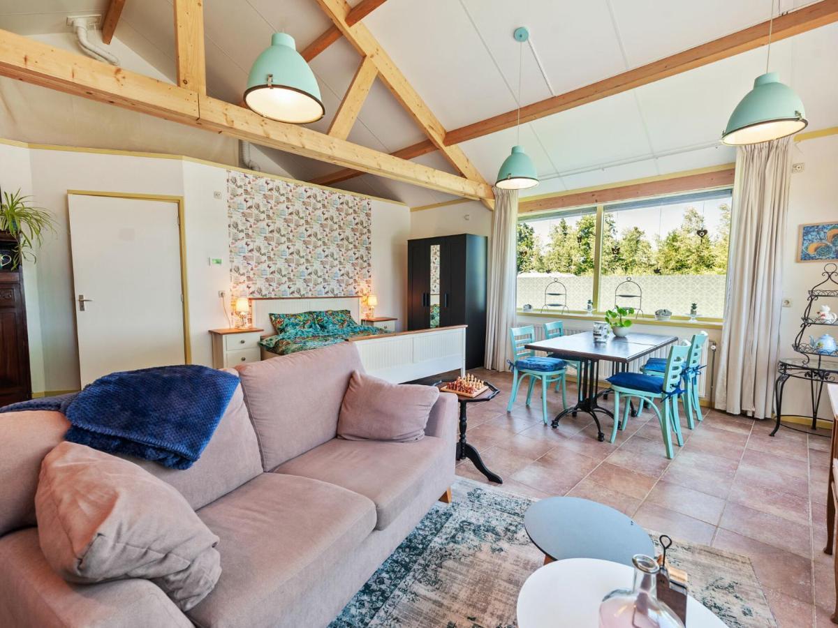 Hoogzand Enticing Holiday Home In Eastermar Near Burgumer Mar Lake מראה חיצוני תמונה